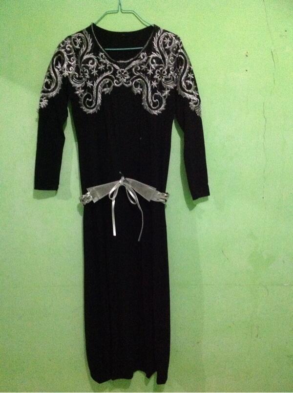 SALEEEEEE 50%.....ngabisin stock nih....GRab it fast sista :)