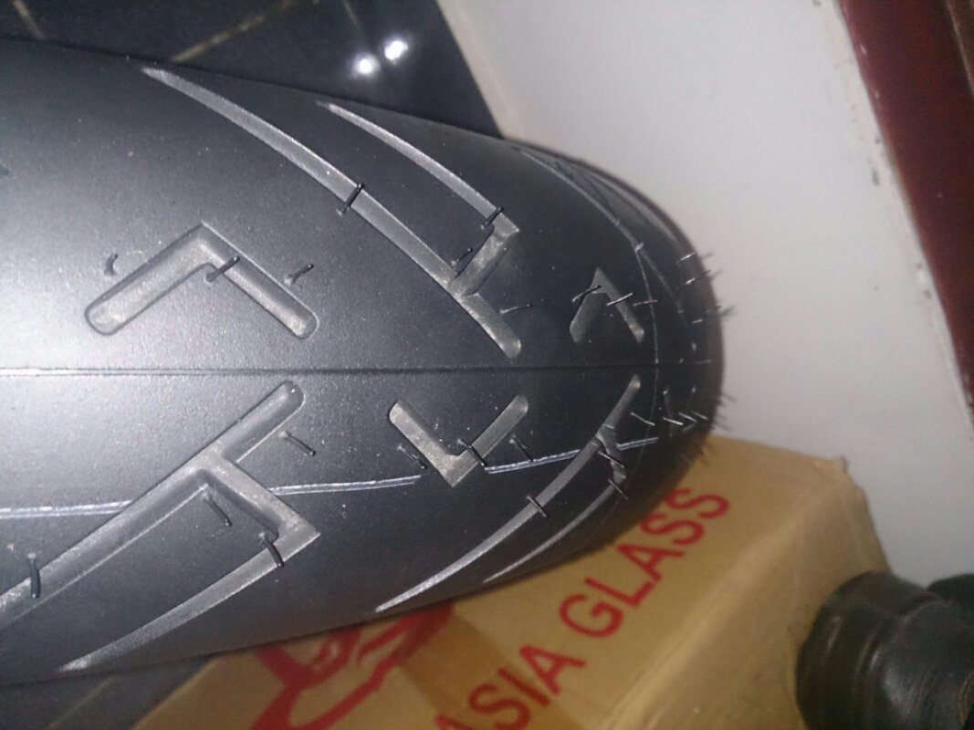 ban tubles michelin S29s 90/80& corsa M33 110/80 ring 14