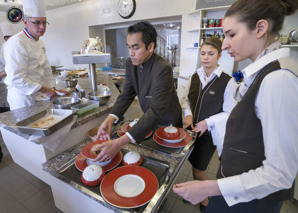 Di balik layar&quot; Paul Bocuse Institute &quot;, sekolah kuliner yang disegani di Perancis !