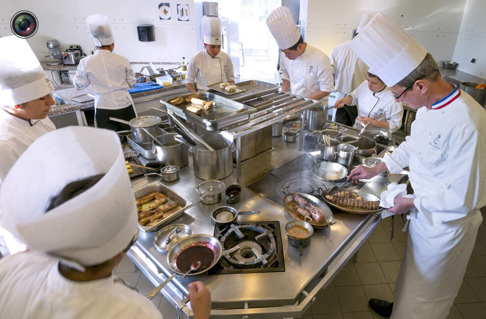 Di balik layar&quot; Paul Bocuse Institute &quot;, sekolah kuliner yang disegani di Perancis !
