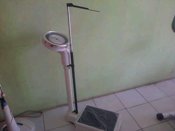 Timbangan + Pengukur Tinggi Badan