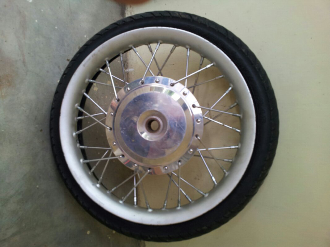 velg motor honda R14 bekas vario