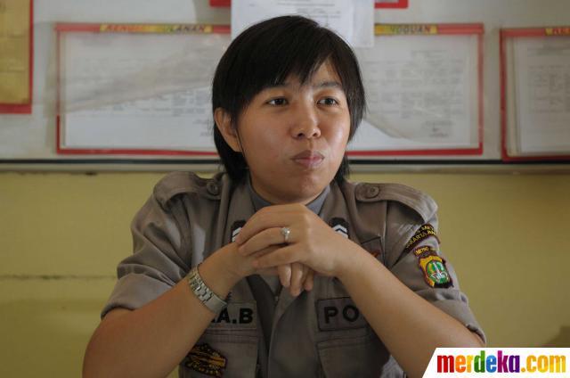 FOTO: Mengenal Brigadir Zhiang, Polwan Keturunan Tionghoa