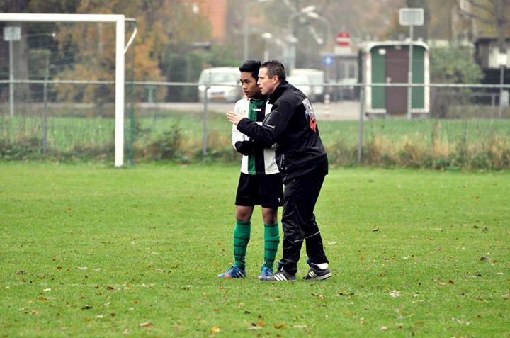 Belanda Bajak Pesepak Bola Muda Indonesia