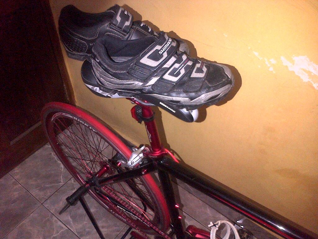 Jual Sepeda fixie united + helm & sepatu