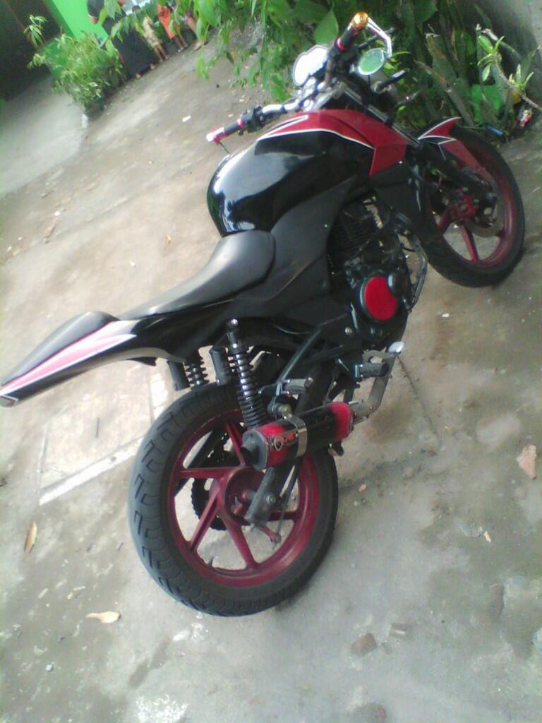 BAJAJ PULSAR 200CC MODIFIKASI BODY PLAT E POSISI TASIKMALAYA