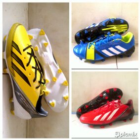 Obral sepatu futsal dan bola import luar negeri!!!
