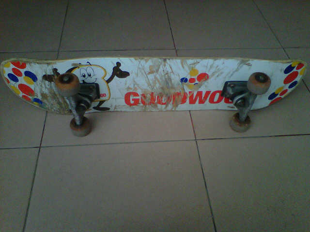 Repost jual skateboard fullset goodwood!!