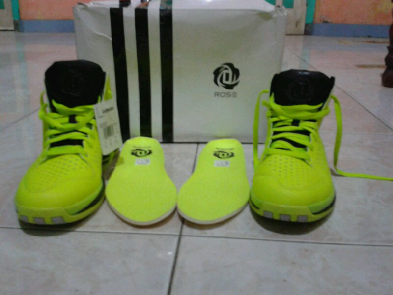 Sepatu Basket Adidas Derrick Rose 3.0 "Fire Department" Original