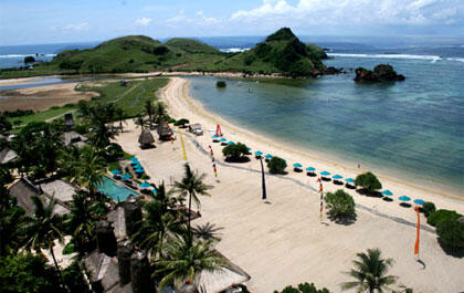 Pantai Yang tidak kalah indah dengan Pantai di pulau Bali