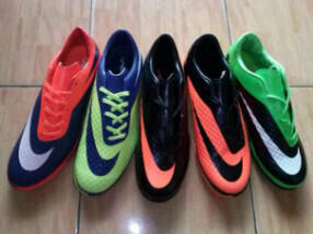 SEPATU FUTSAL REPLIKA ORI ADIDAS & NIKE, ADA MACAM2 JERSEY JUGA. (MITRA SPORT)