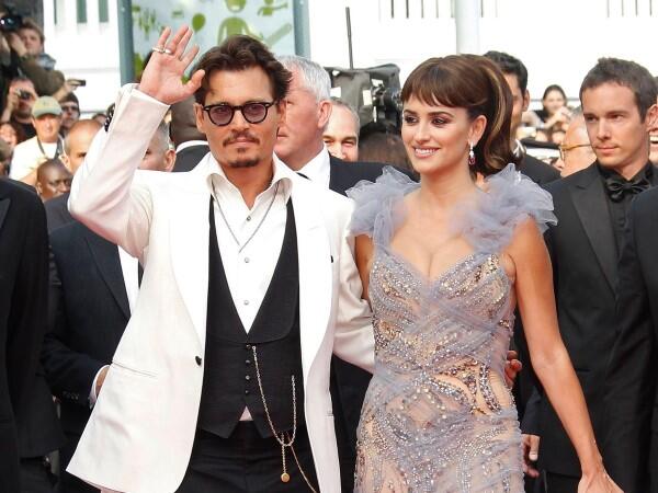 Para Wanita di Hidup Johnny Depp