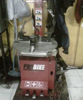 BAN TUBLES BLACK STONE MURAH.DEPAN RS FATMAWATI