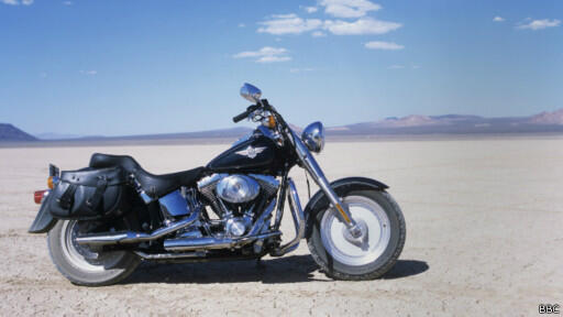 Kendarai Harley-Davidson ke liang kubur