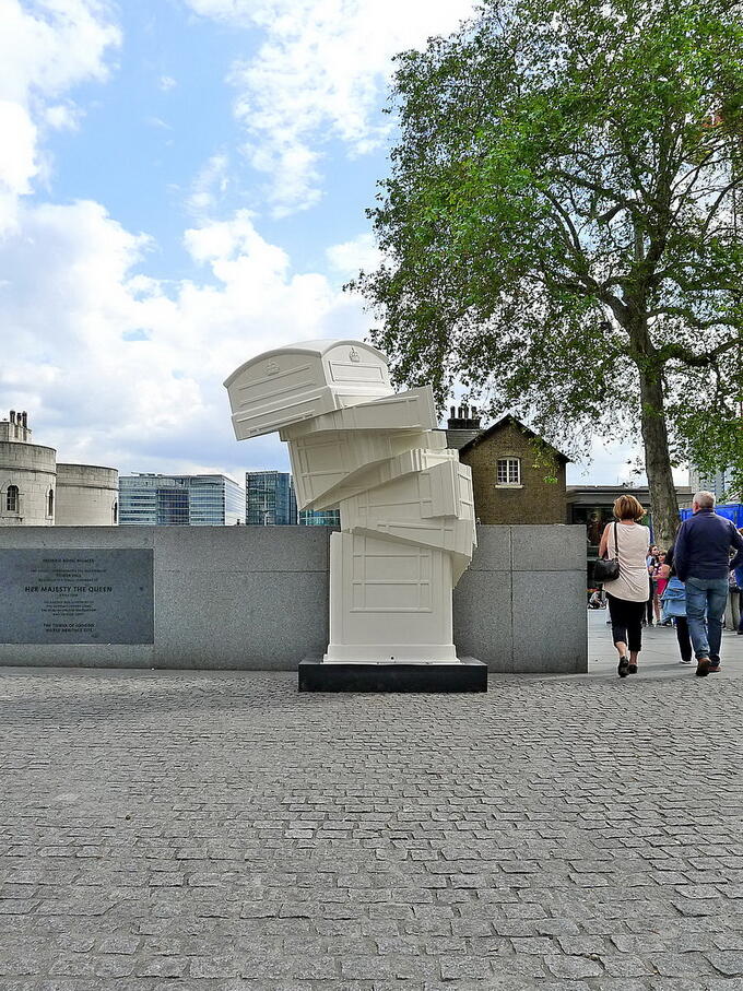 Instalasi Patung skala besar dan spectakuler !