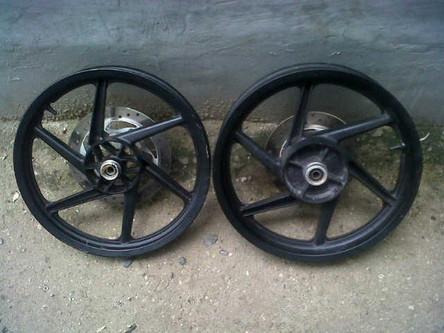velg ori pulsar 220