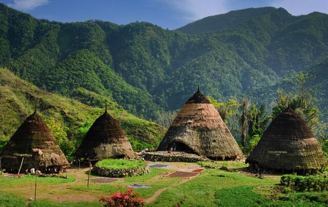 Daftar tempat wisata di NTT yg wajib kamu kunjungi.