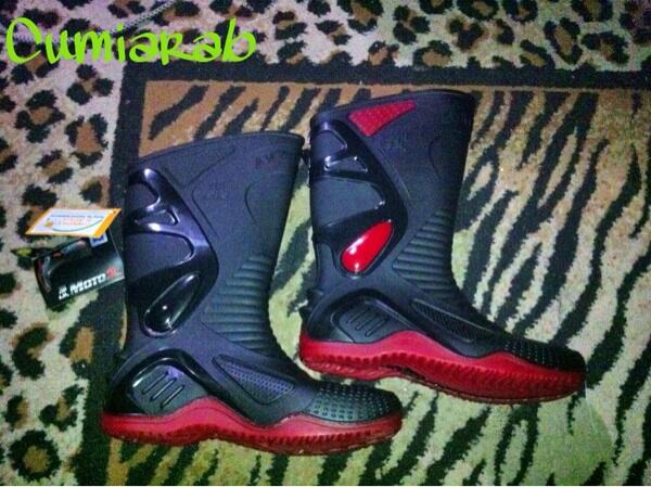 Wts AP BOOTS moto size 40, new