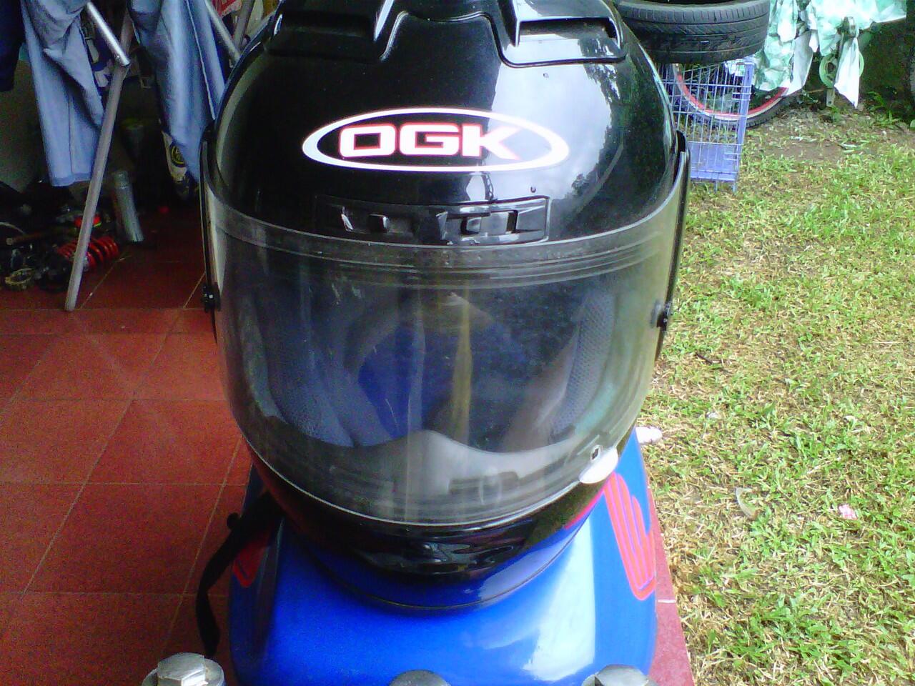 Jual helm rare japan OGK aeroblade mulus dan murah jarang dipakai