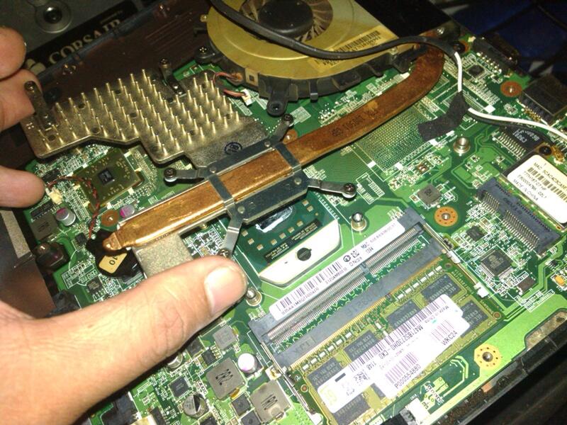 UPGRADING Laptop Tua Acer Aspire 4552 CPU ke PHENOM II N950 QUADCORE