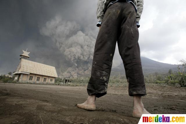FOTO: Erupsi Dahsyat Gunung Sinabung Tewaskan 14 Warga