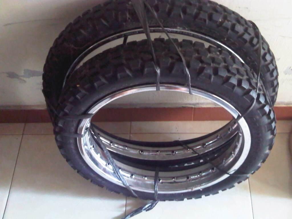 wts ban Luar dalam + velg klx 150 19-16 ori second lumayan mulus