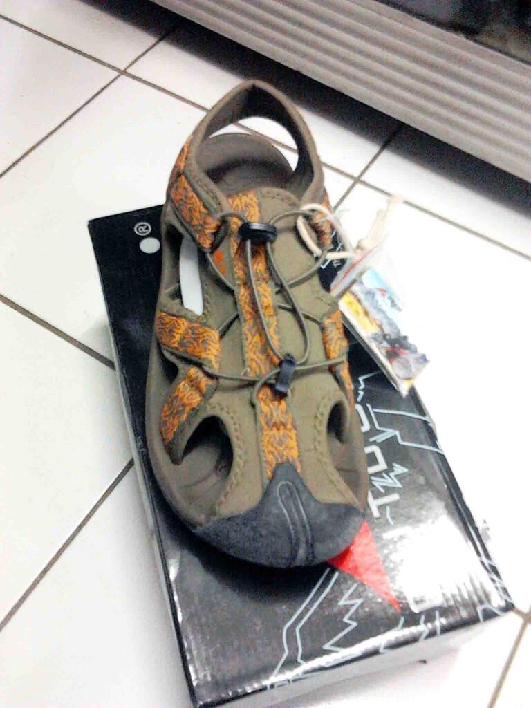 Terjual Jual Sandal Rei Jefferson KASKUS