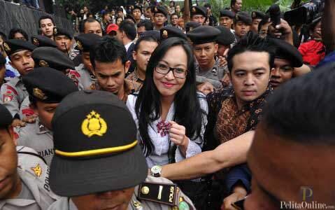 Klo Mereka disebut "MALING" masih bisa senyum - senyum gak???Oh Koruptor