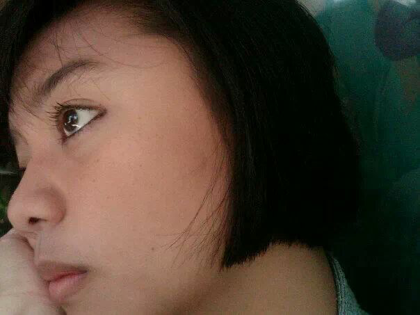 Polwan cantik Ini suka banget Selfie