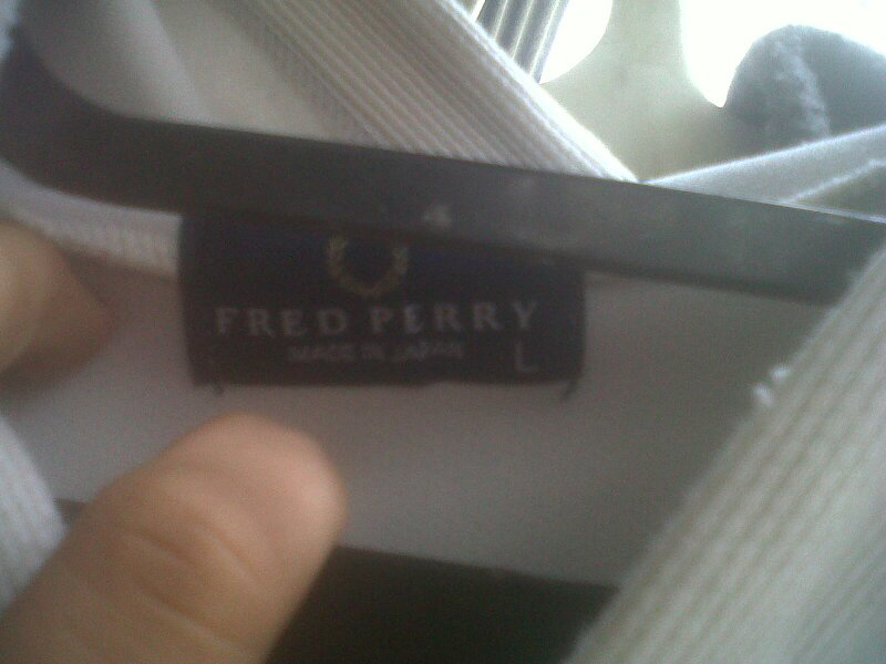 SWITER DAN HOODIE FRED PERRY