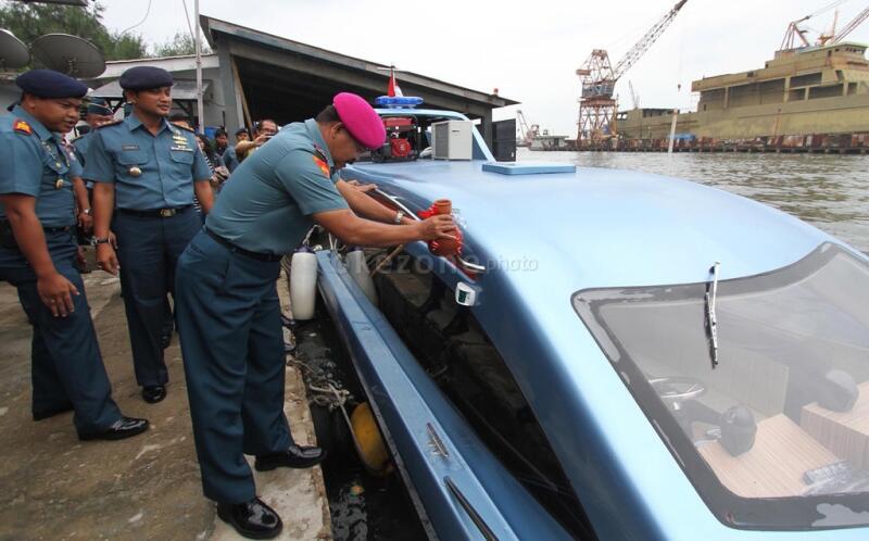 (foto) Patroli Keamanan Laut dengan Speed Boat Ronin