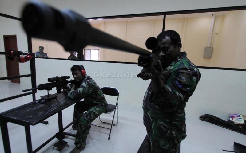 (foto) Pasukan Katak Latihan Menembak Khusus Sniper