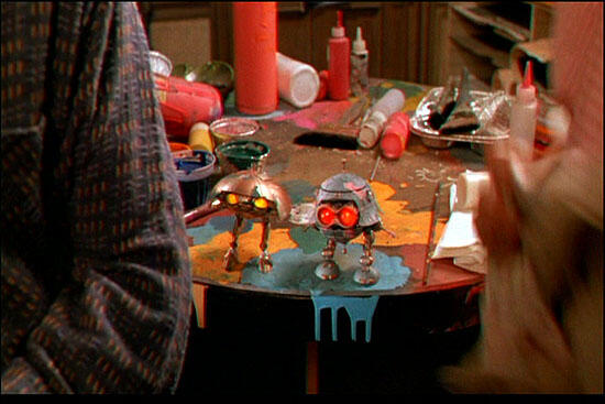 &quot;batteries not included&quot; : angkatan kotaro minami ame doraemon dimari gan