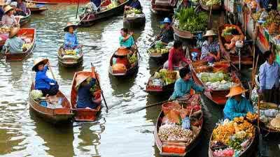 Eksotisnya Pasar Terapung di Asia