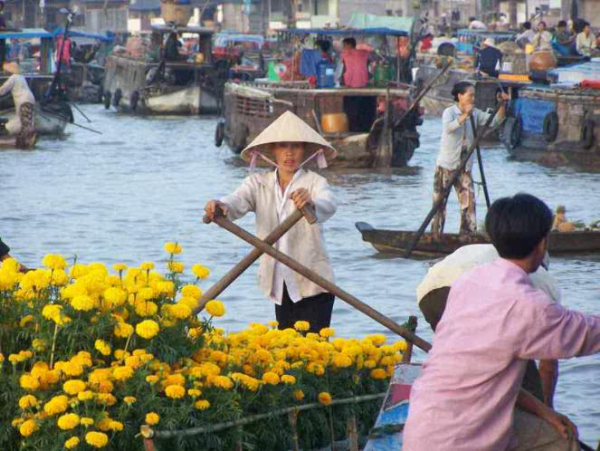 Eksotisnya Pasar Terapung di Asia