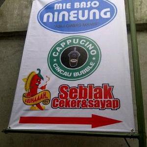 Musim Ujan gini, paling pas nge'Bakso di Ciamis..