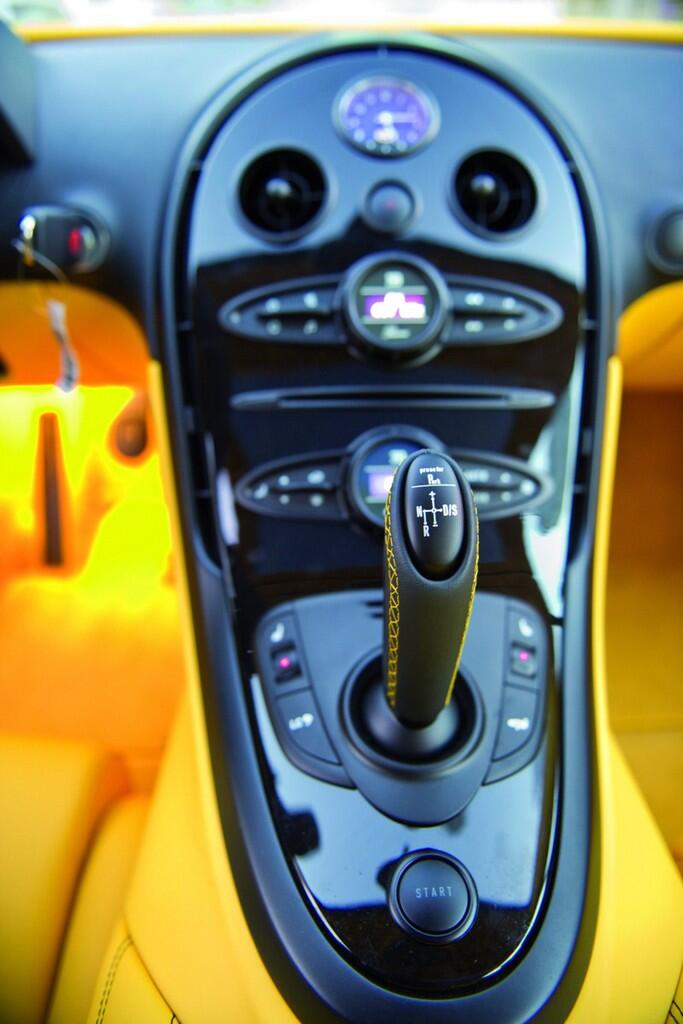 &#91;PIC&#93; Bugatti Veyron Grand Sport Bumblebee Edition