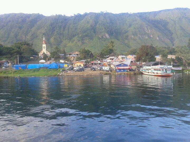 Mengenal Kembali Keindahan Danau Toba 