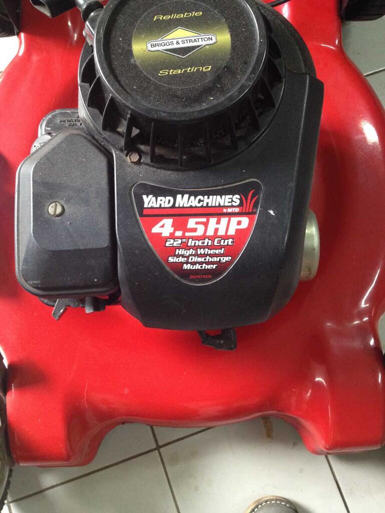 Lawn Mower (Mesin Potong Rumput) Briggs & Strattton