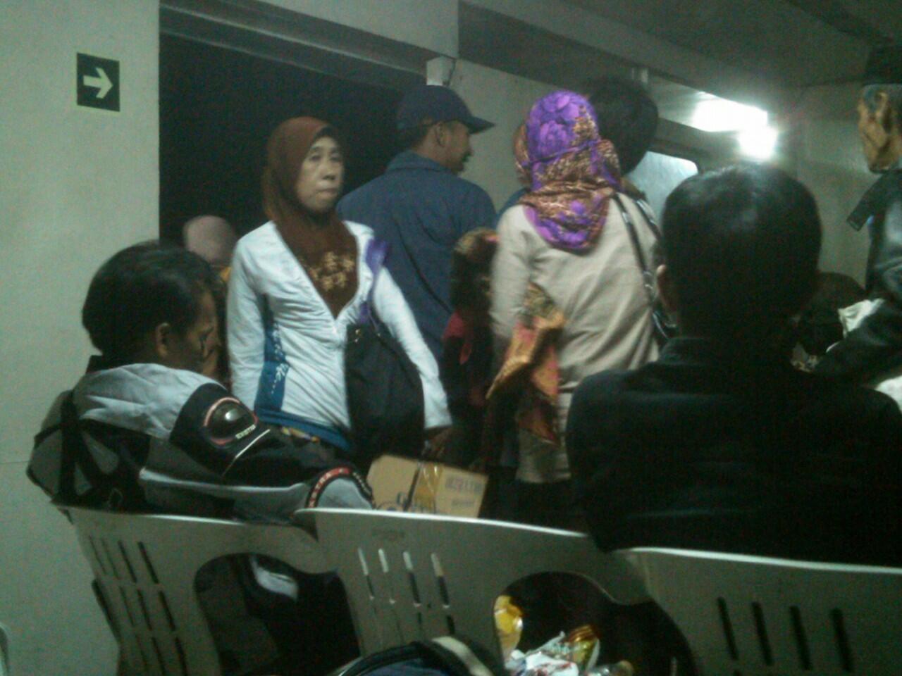 &#91;Curhat&#93; Penumpang Kapal Pelabuhan Bakauheni ( Lampung ) Merak ( Banten )