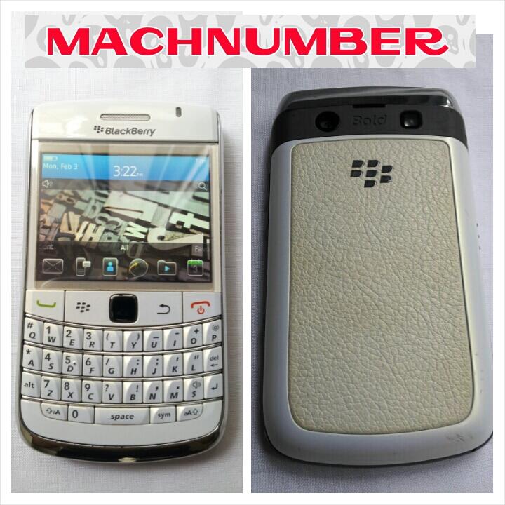 JUAL CEPAT Blackberry Bold 9700 Onyx 1 GSM PUTIH 2nd, 90% BSD, EX CTN
