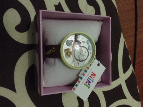 Jam tangan Miniatur