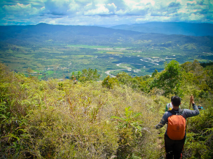 Teman, Travelinglah Sekarang Selagi Sempat 