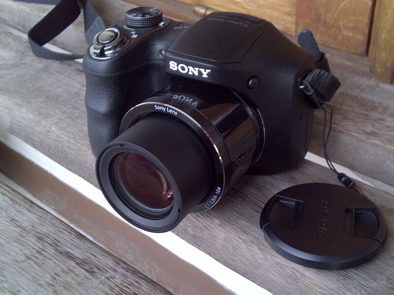 &#91;REVIEW&#93; Sekaligus Curhat, about Sony DSC H200