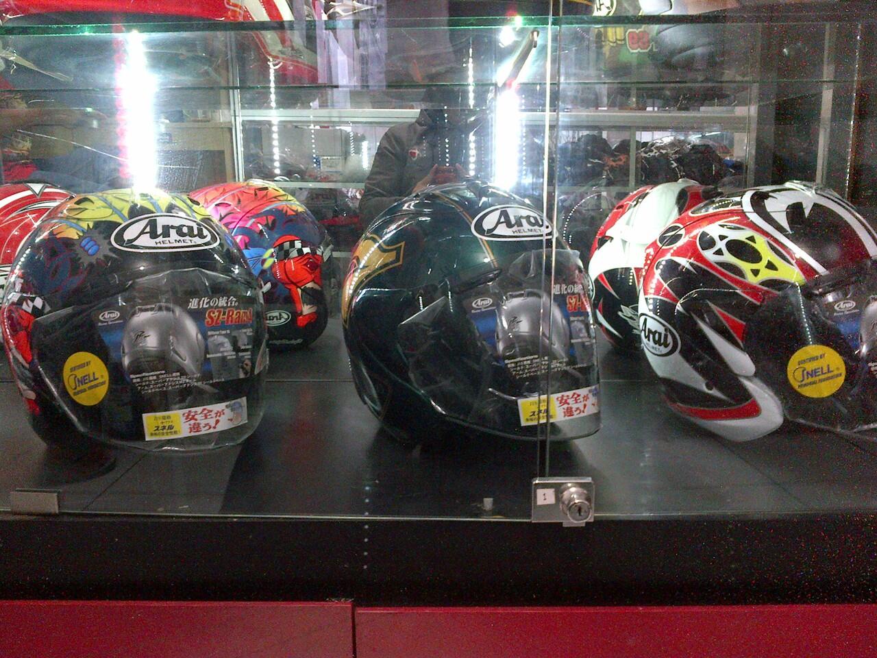 Helmet Arai, HJC, AGV, Nolan, X-Lite, Shoei, KBC, Ozi ( Bandung )