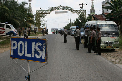 Ulah tak Terpuji Polisi Sumut di Perbatasan Aceh.. 