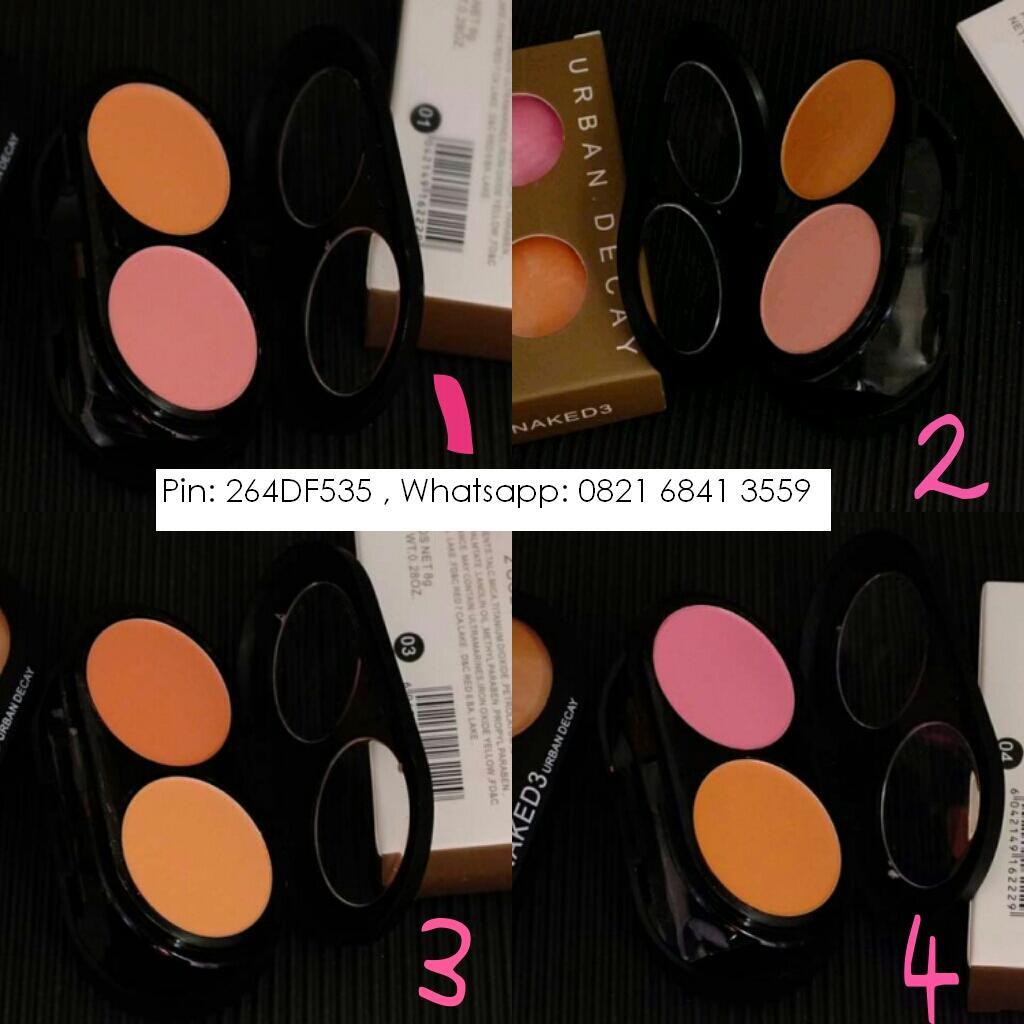Make up eyeliner, mascara, lip gloss, dll merk mac, max, naked maybelline