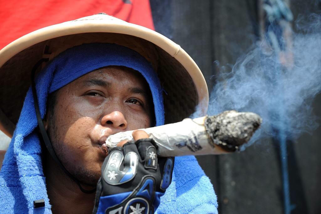 penikmat rokok indonesia masup ga ana yang menarik nihh.