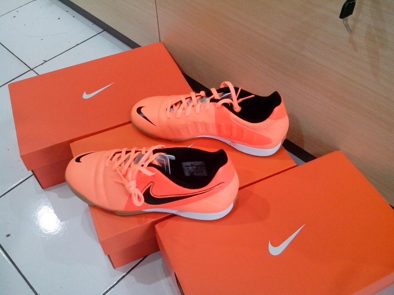 Sepatu Futsal Nike Tiempo Rio II Dessert & CTR360 III Enganche Murah!!