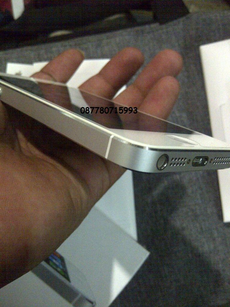 Apple iPhone 5 White Mulus 32GB FU Fullset Bandung